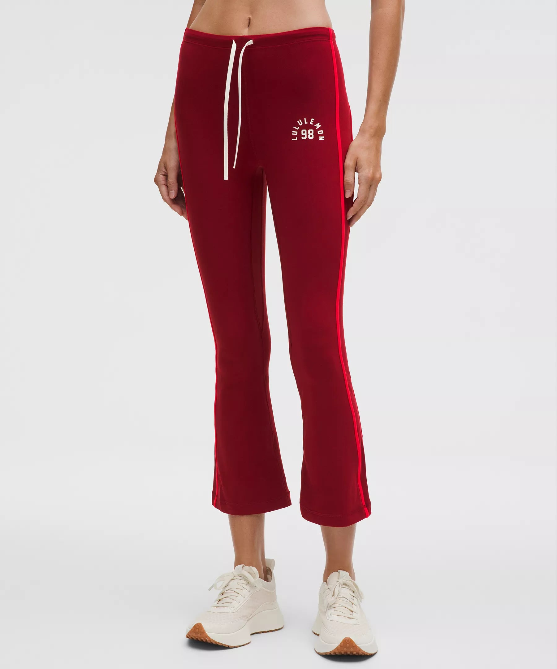 Pantalón de tiro medio