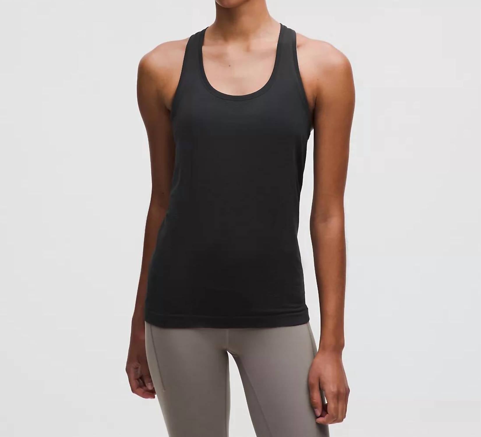 Camiseta sin mangas color negro