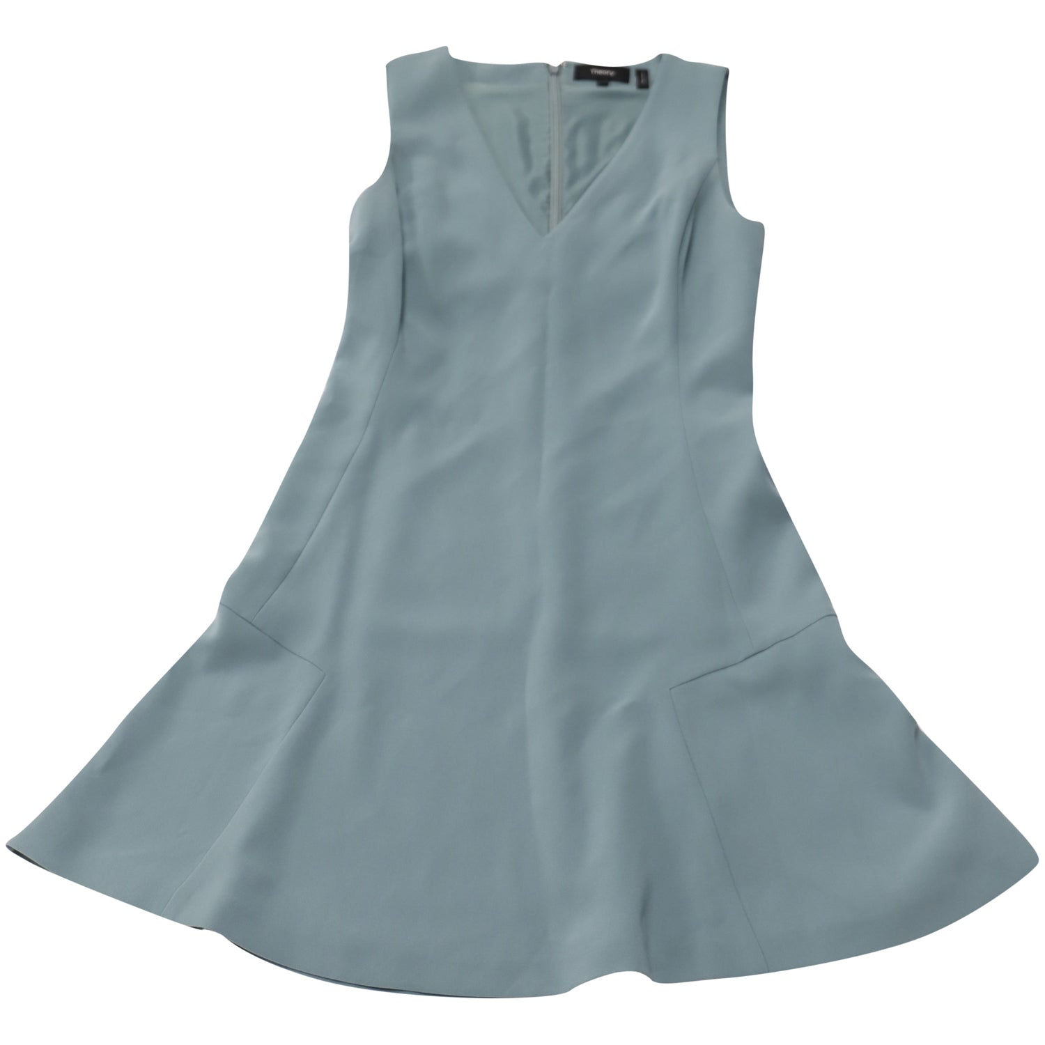 Vestido con cuello en V