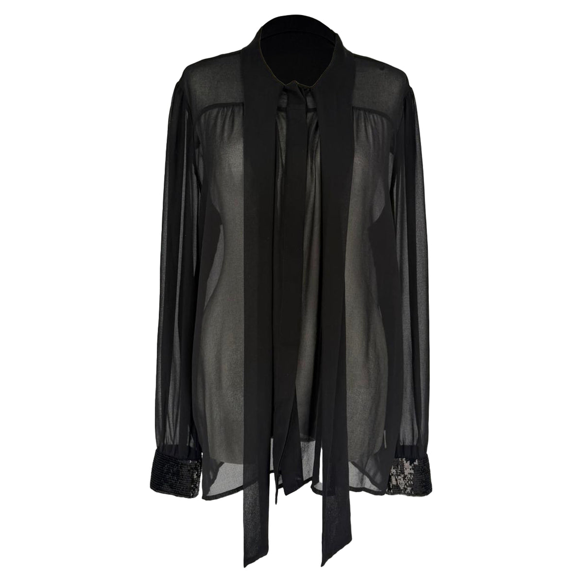Blusa de gasa color negro