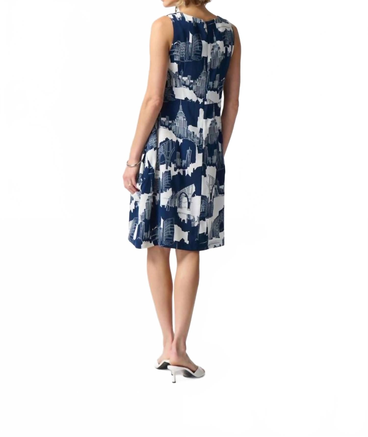 Vestido sin mangas color azul