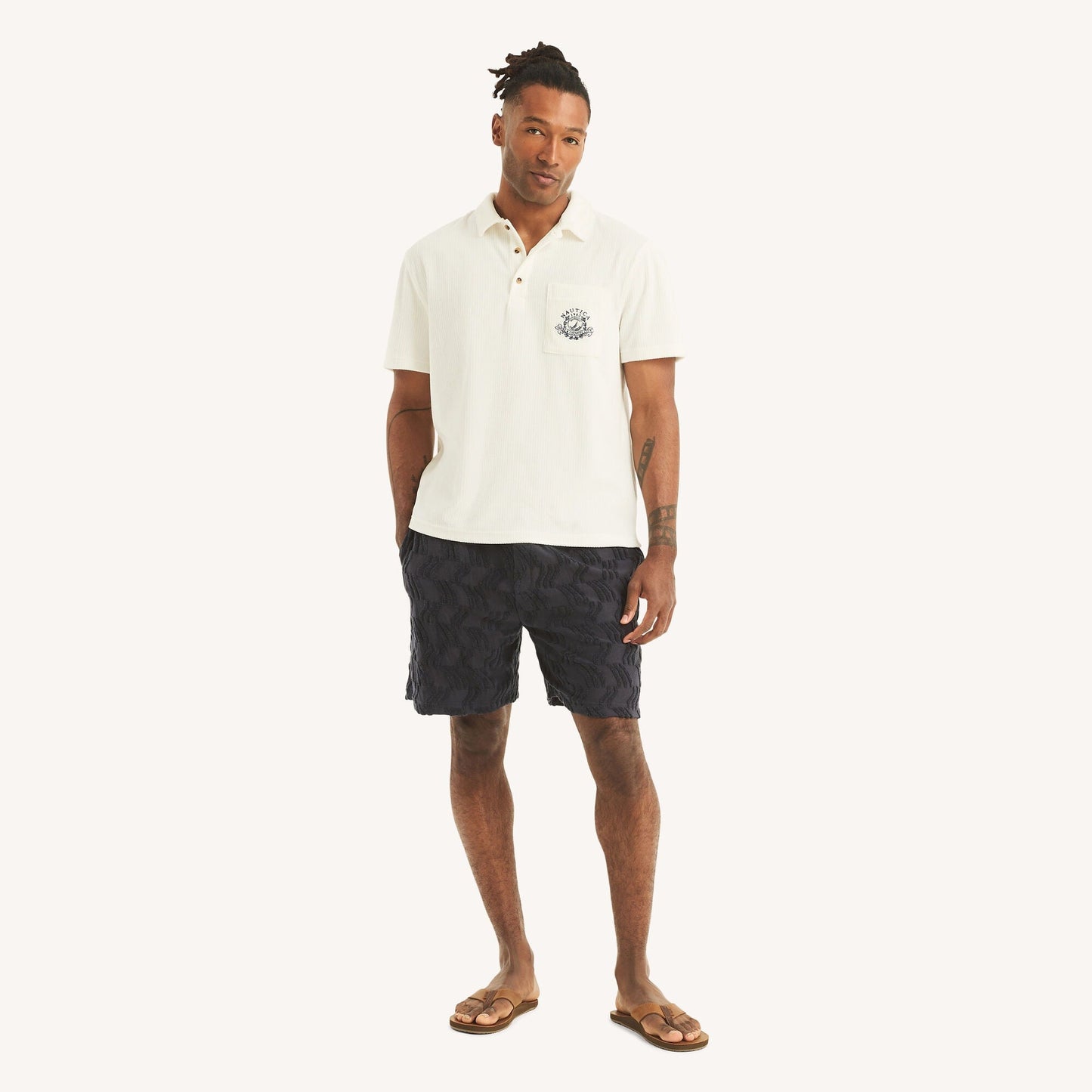Polo de hombre de corte amplio