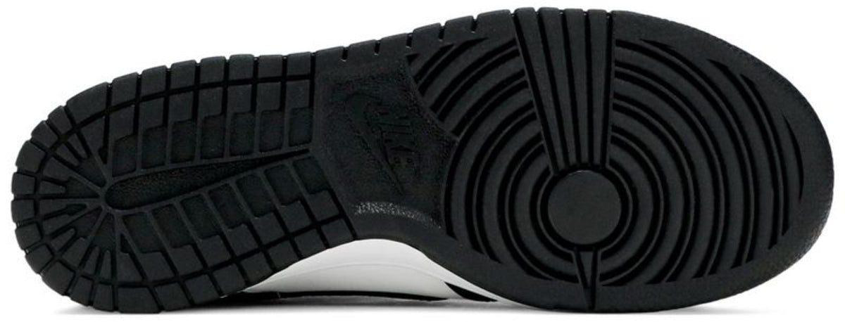 Calzado infantil color negro y blanco