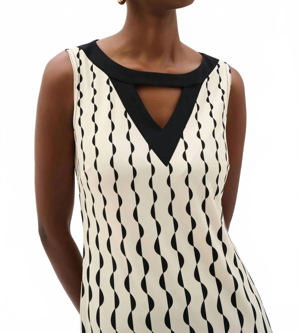 Vestido color negro y beige