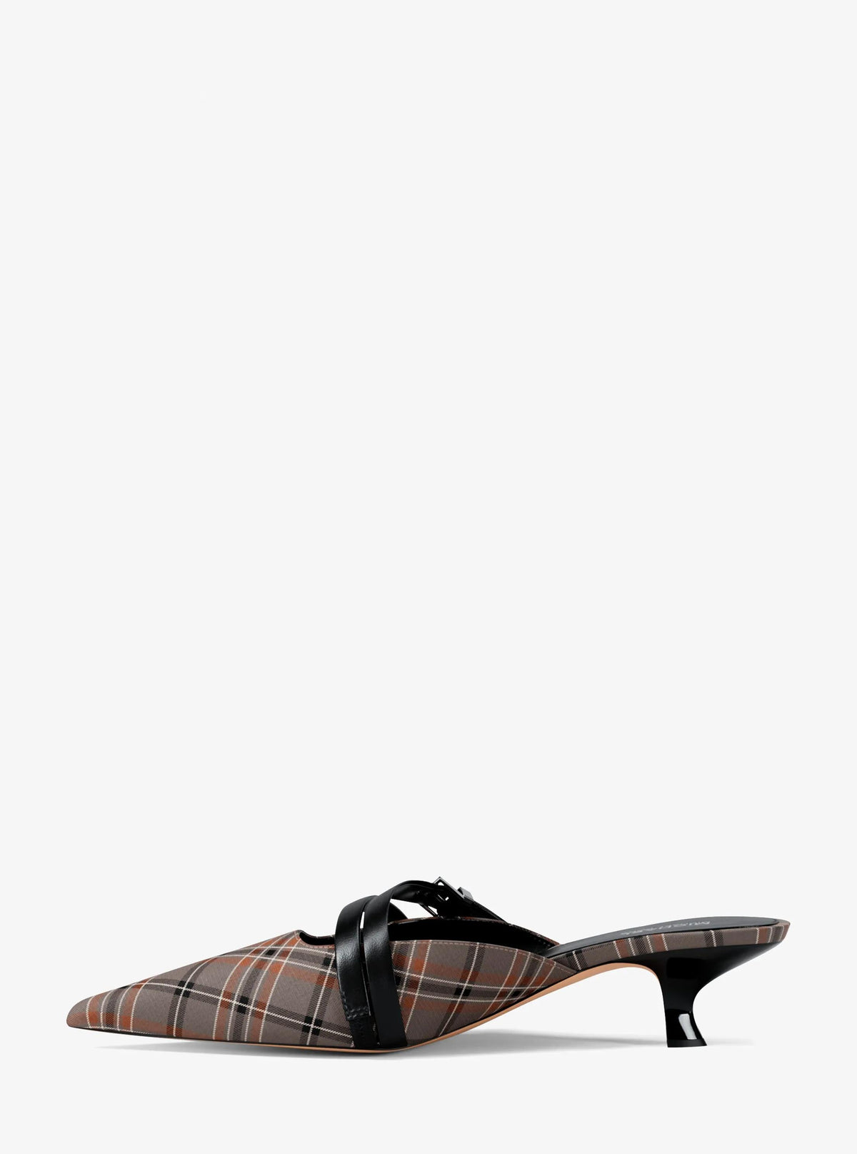 Zapatos destalonados a cuadros