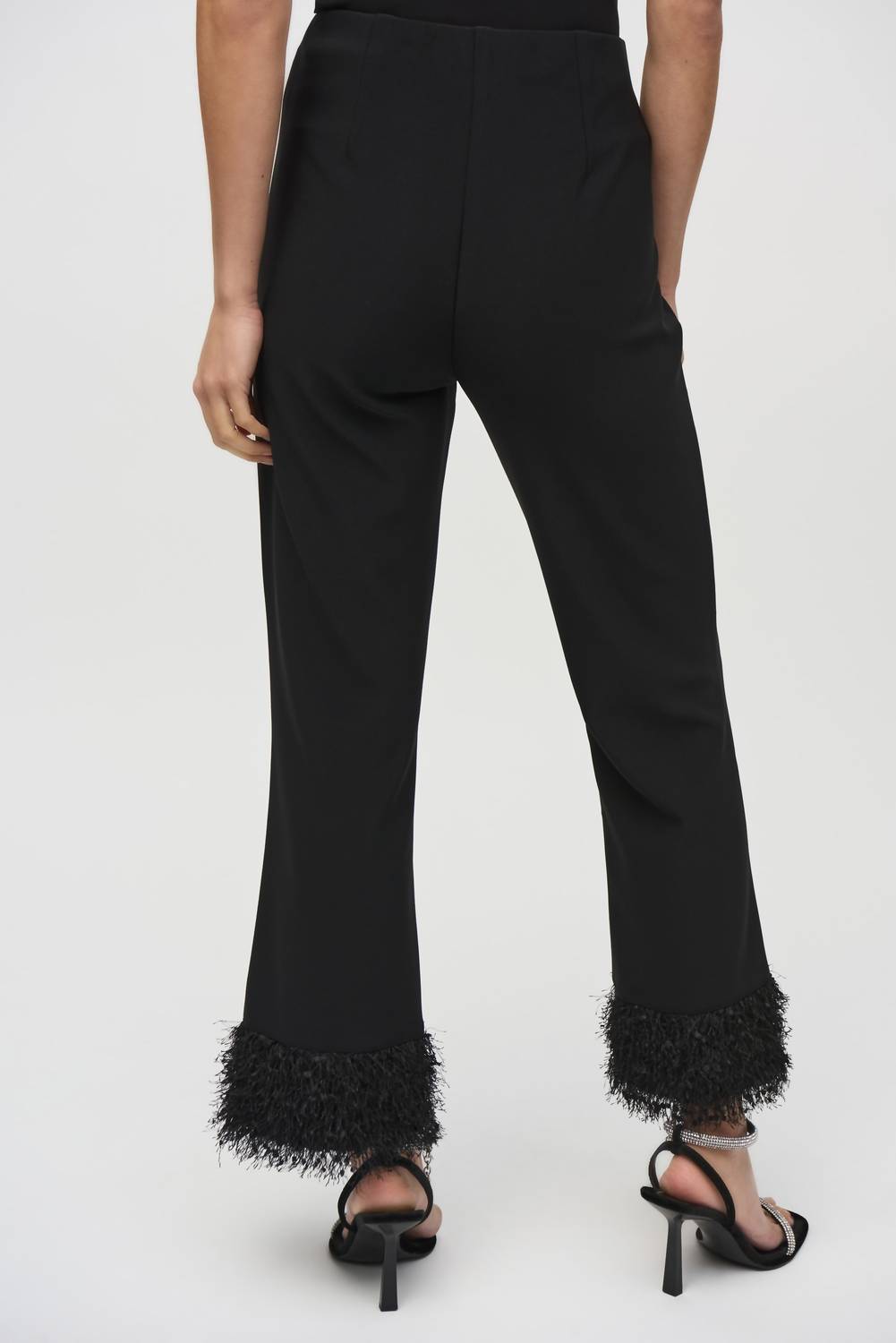 Pantalón color negro