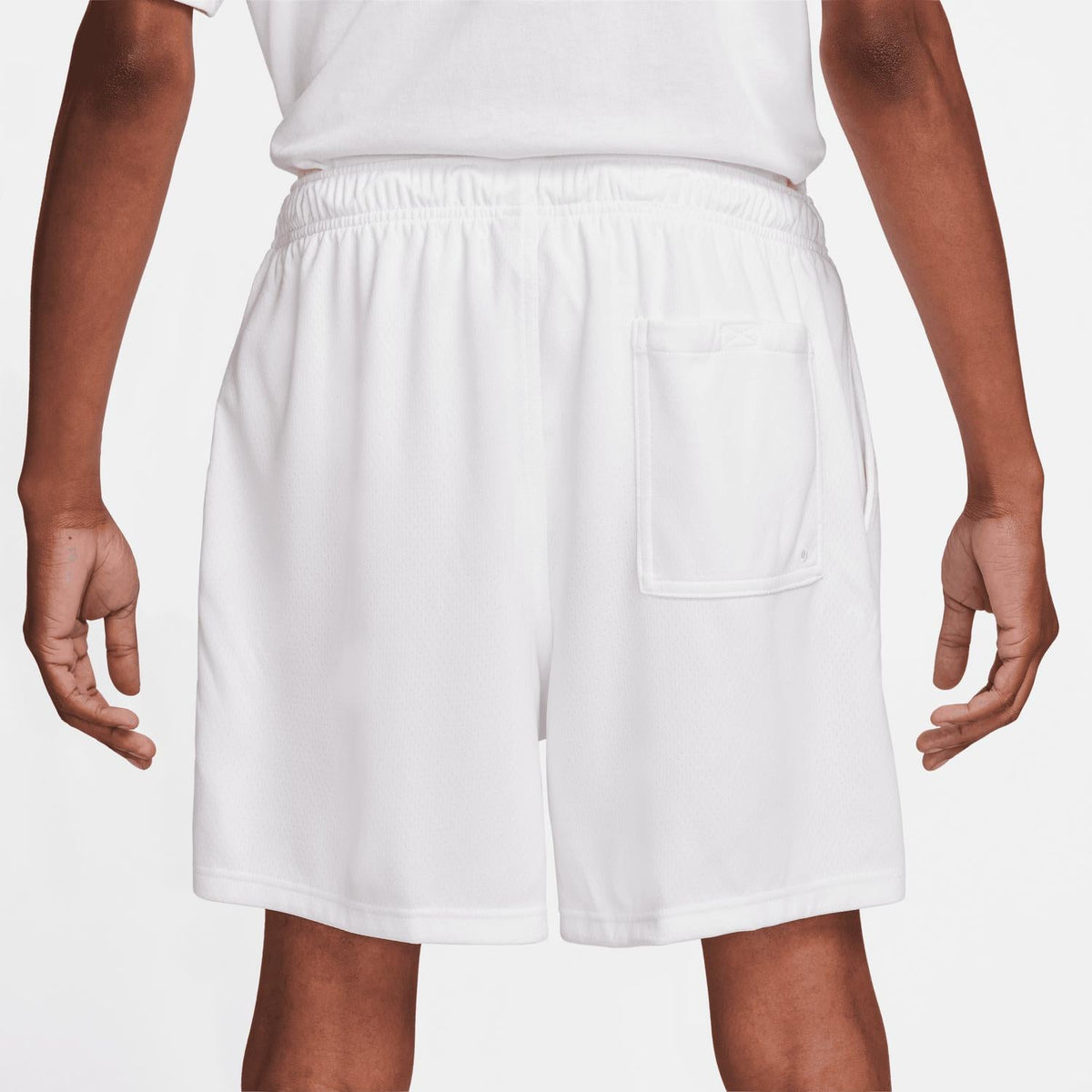 Short de hombre color negro y blanco