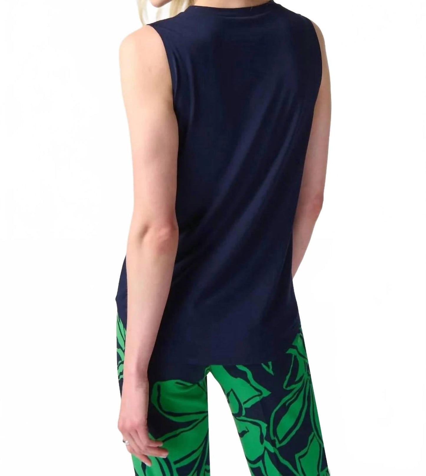 Camiseta sin mangas color azul marino