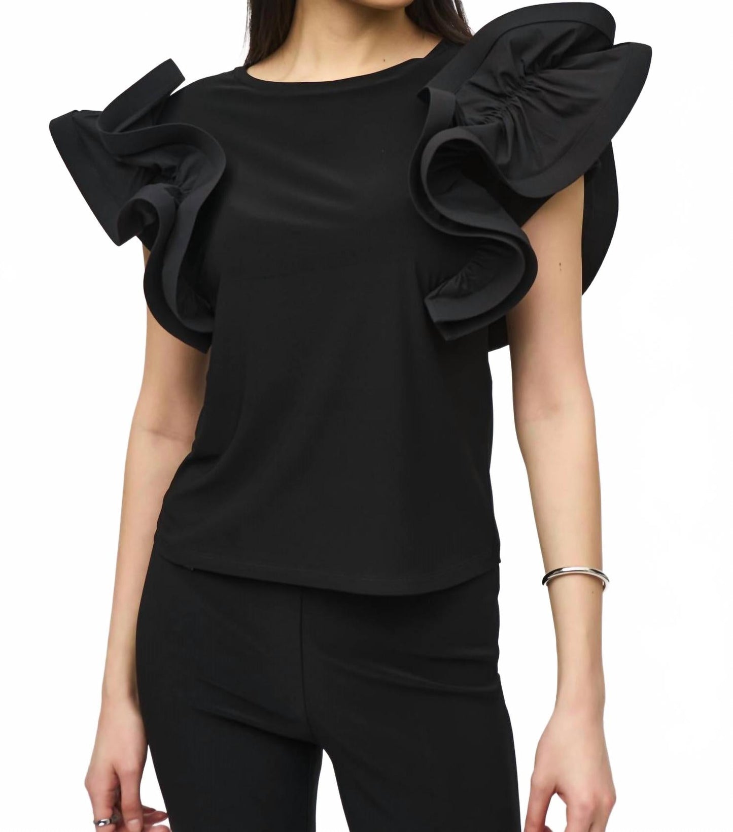 Top con cuello redondo color negro