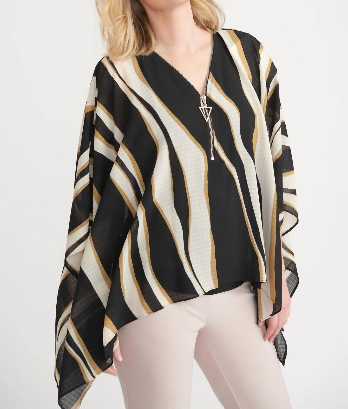 Top color negro y beige y crema