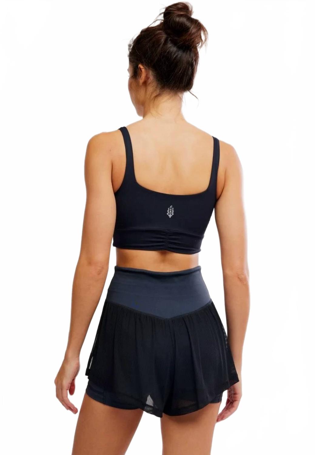 Short color negro