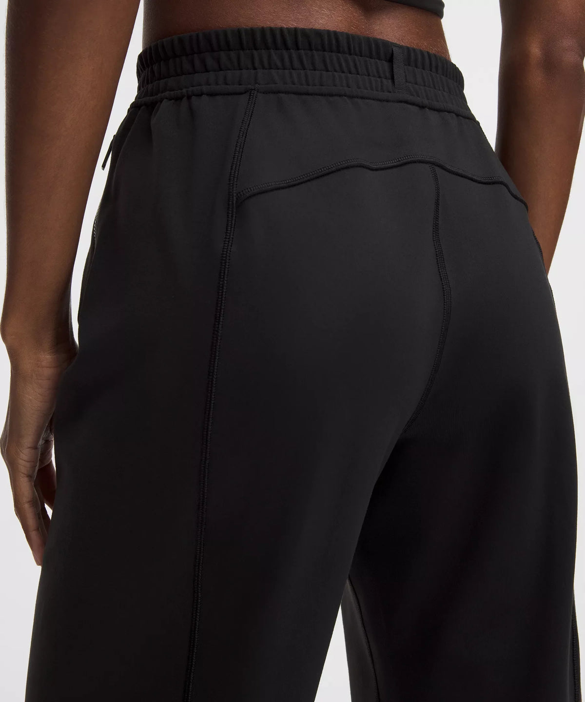 Pantalón de tiro medio