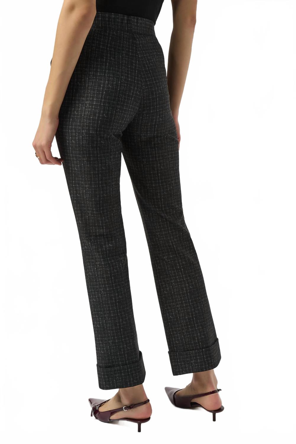 Pantalón a cuadros color negro y gris