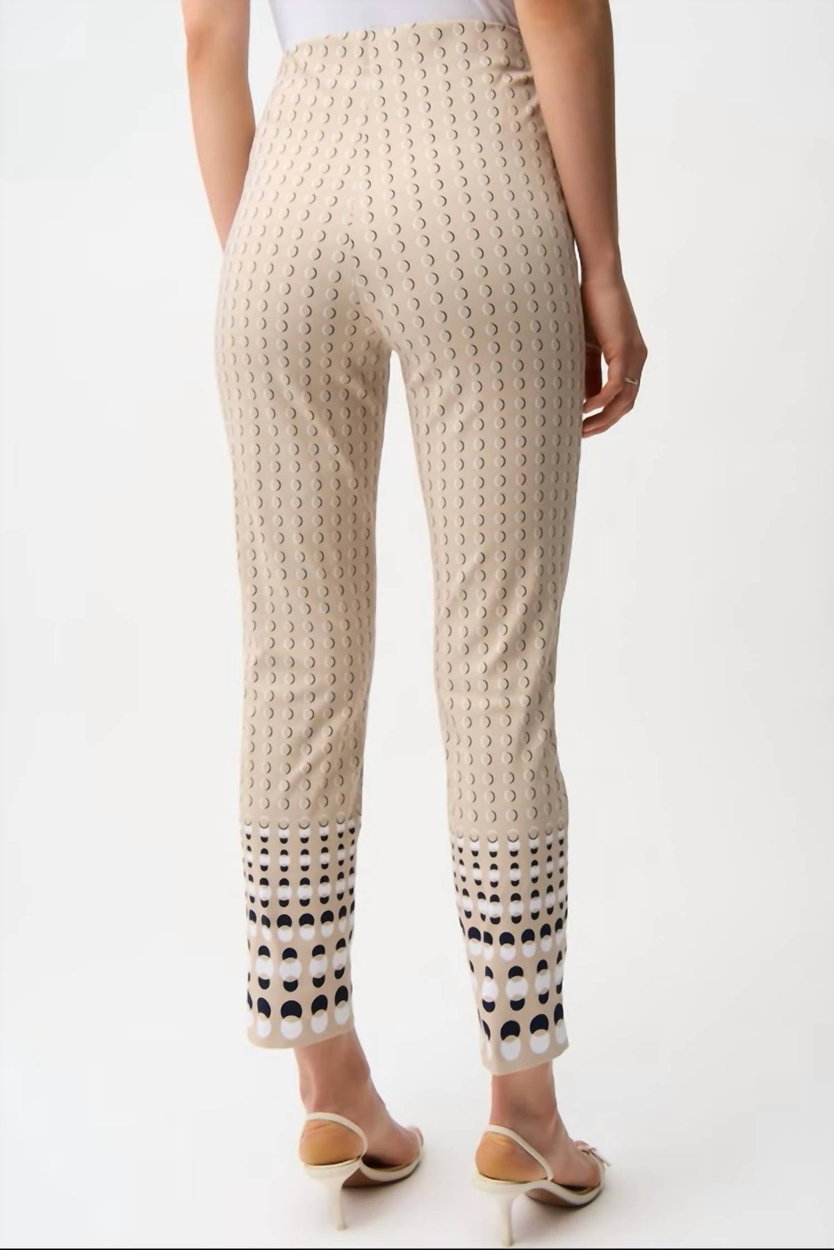 Pantalón color beige