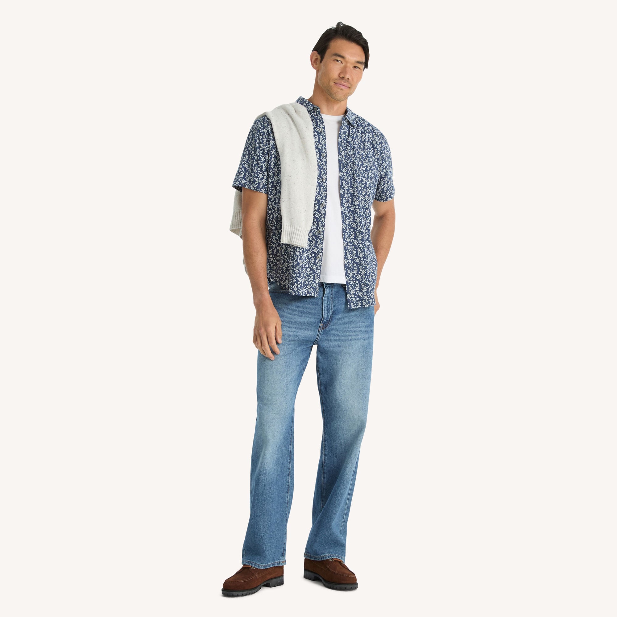 Camisa de hombre de manga corta con estampado floral