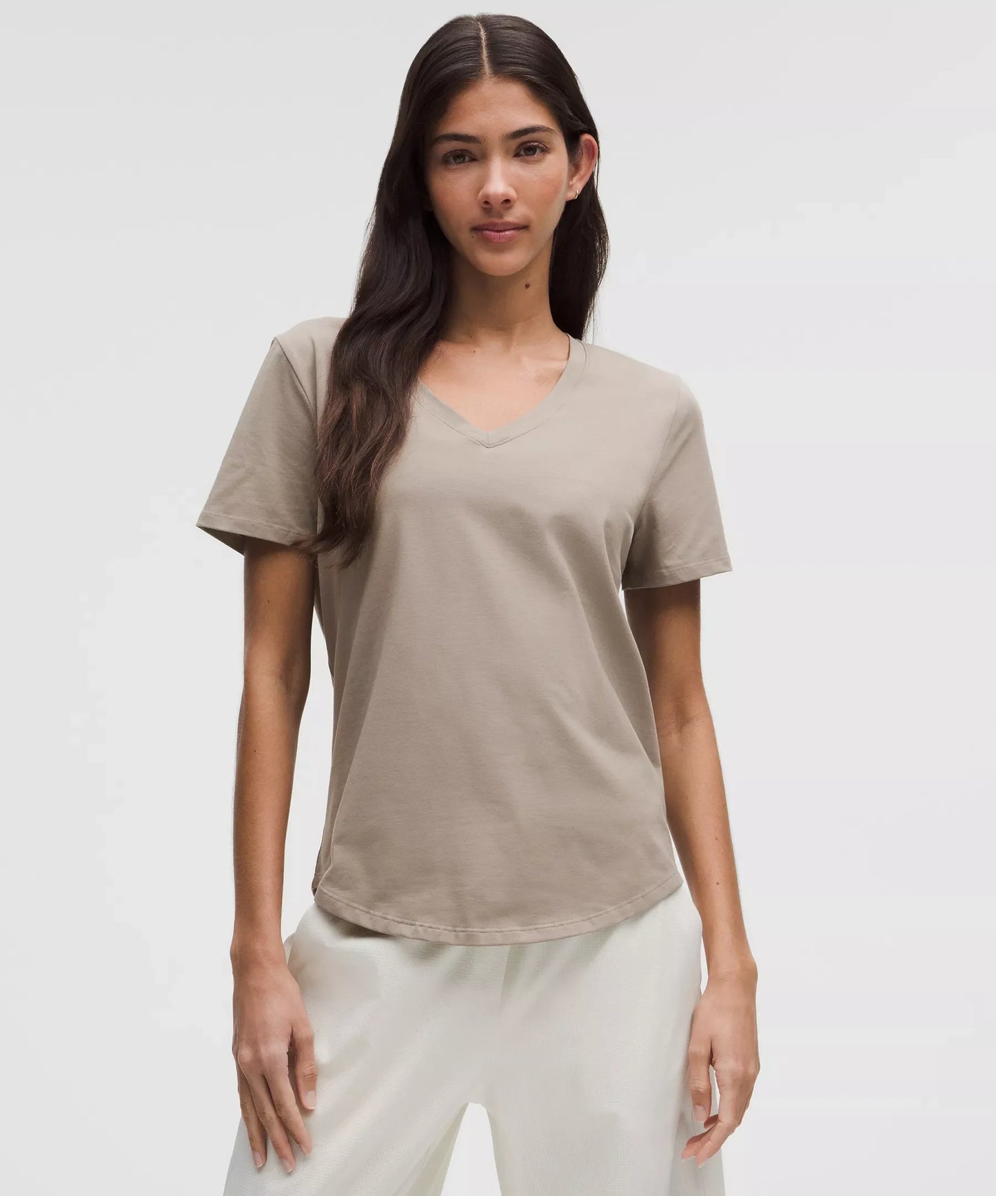 Camiseta con cuello en V