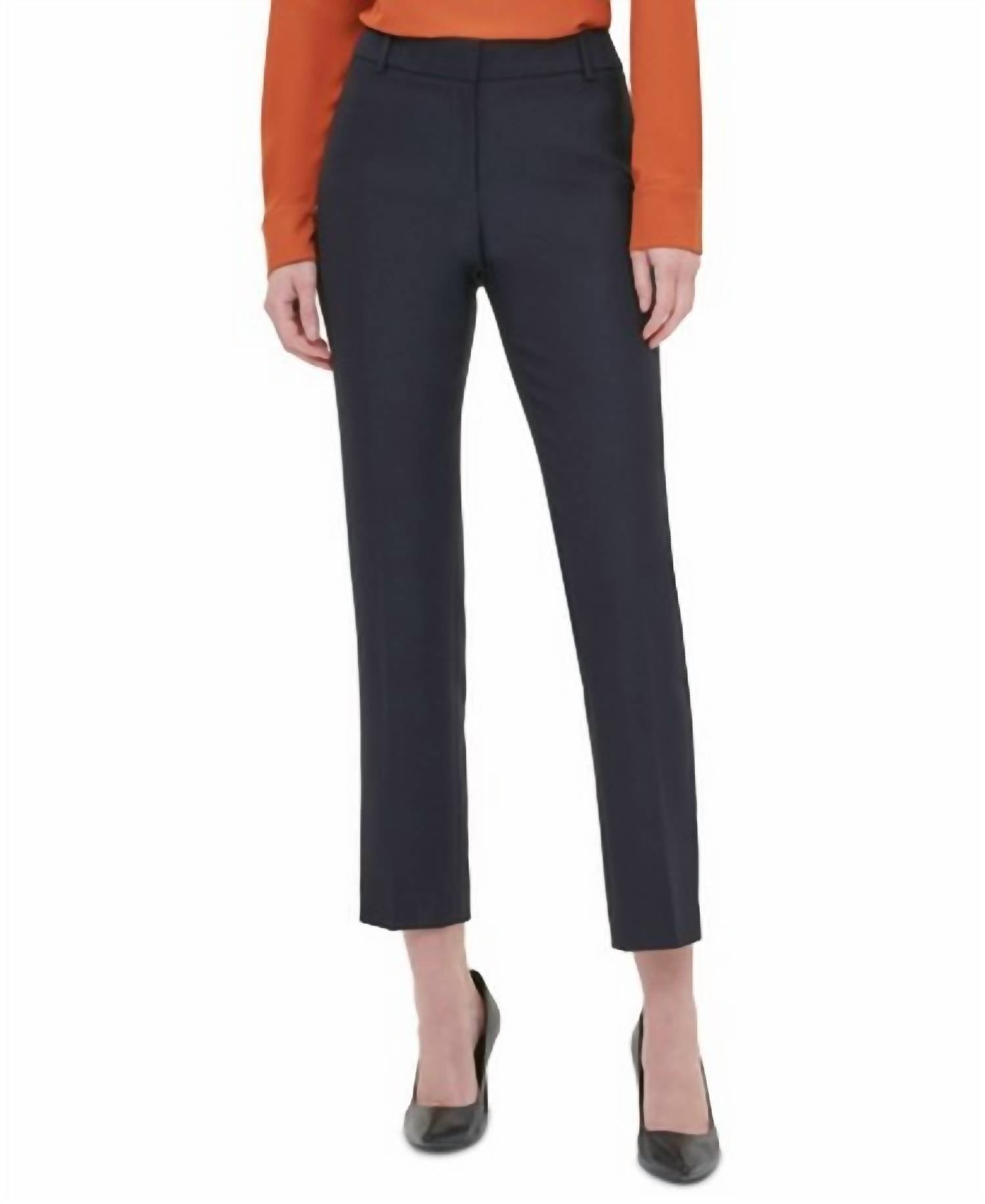 Pantalón color negro y gris