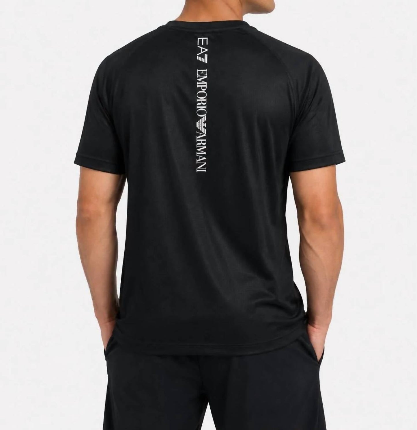 Camiseta color negro