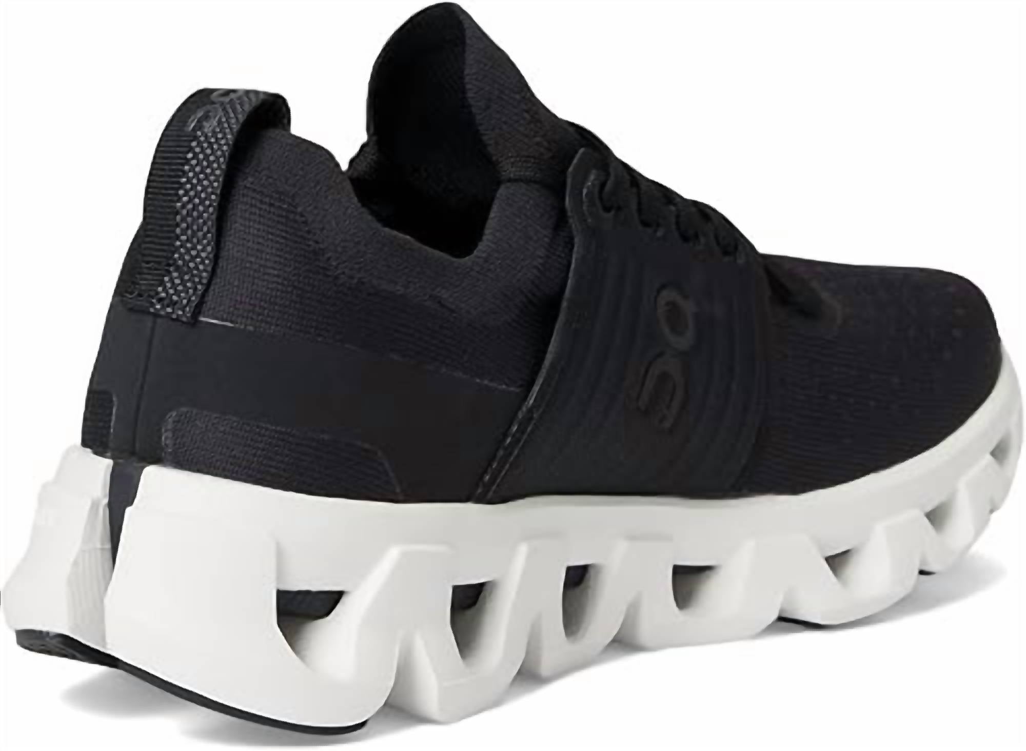 Zapatos de mujer color negro y blanco