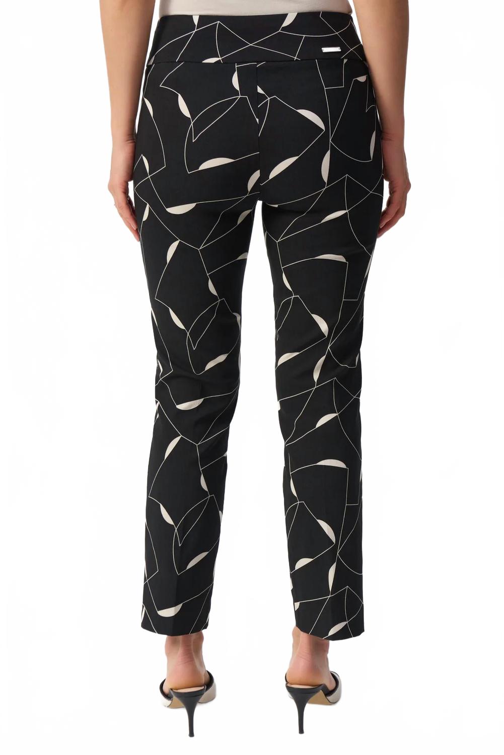 Pantalón de corte recto color negro