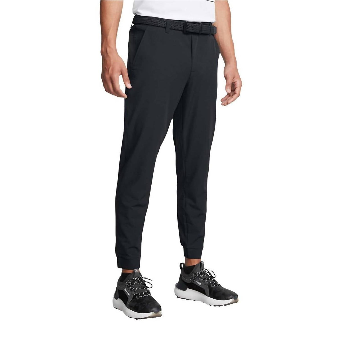 Pantalón deportivo color negro