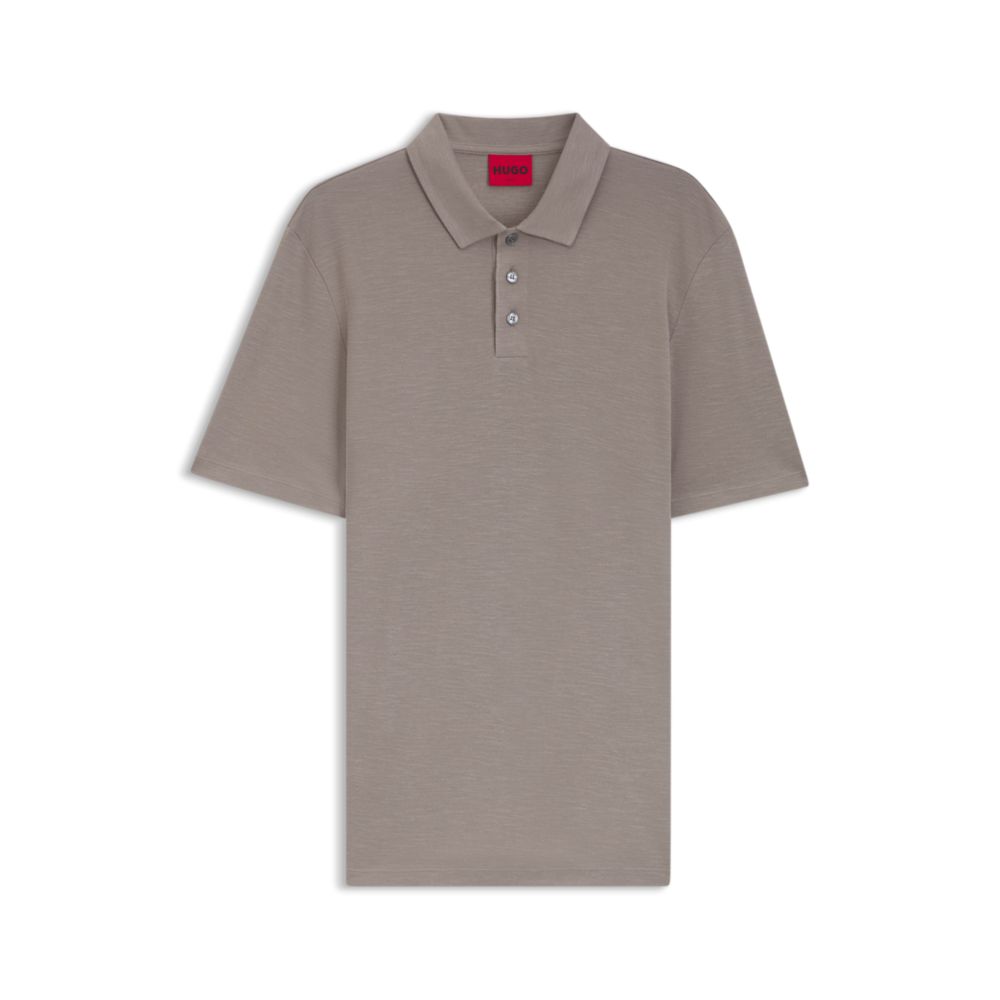 Polo de corte ajustado