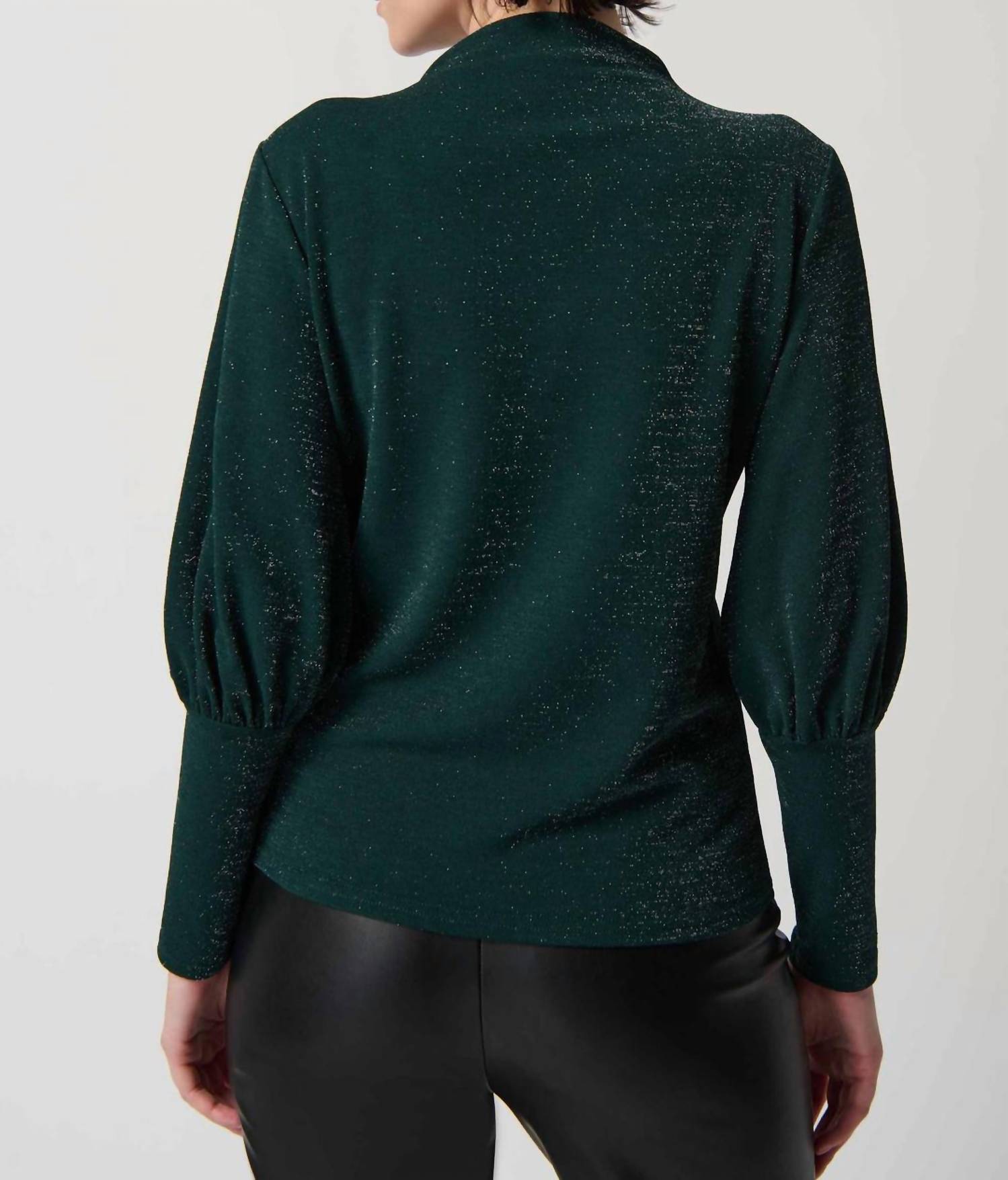 Blusa de manga larga color verde y plateado