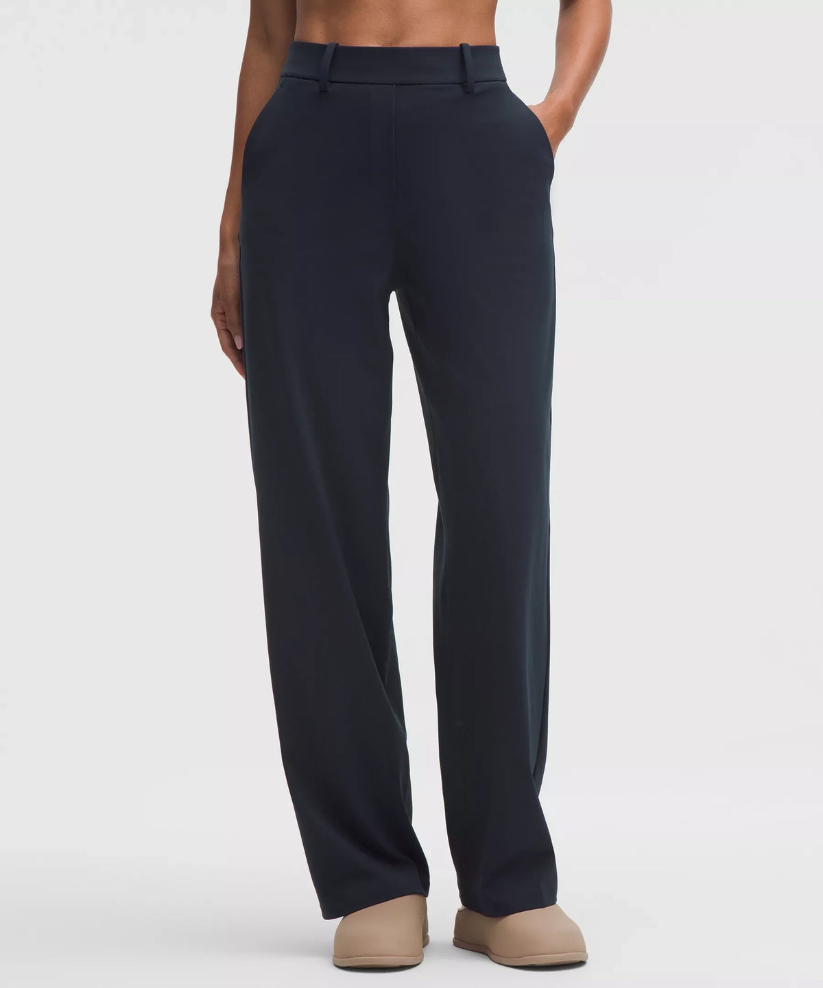 Pantalón de corte recto de tiro alto