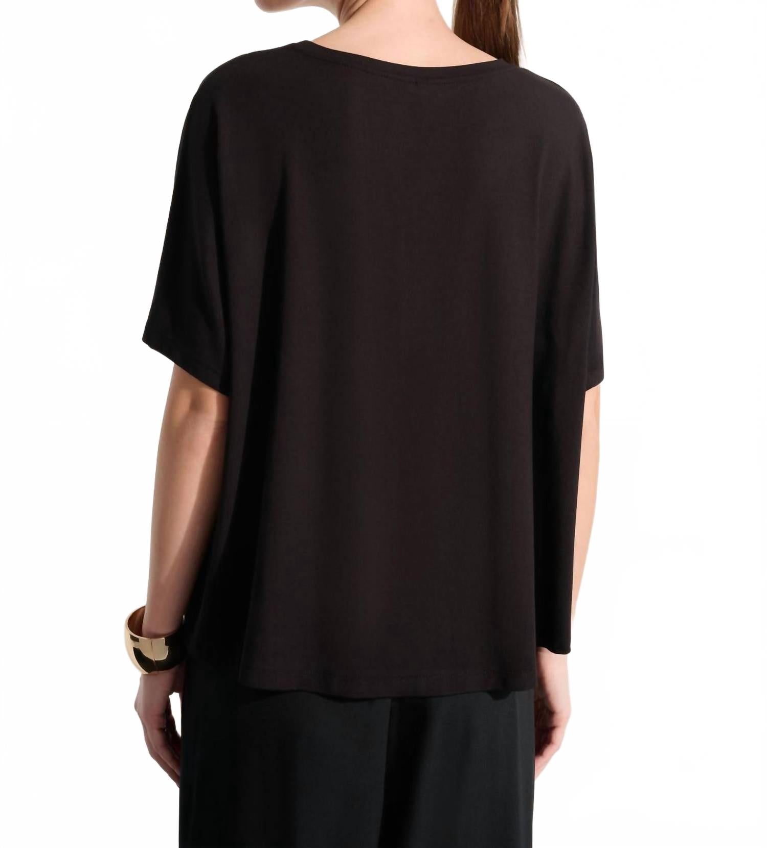 Top color negro
