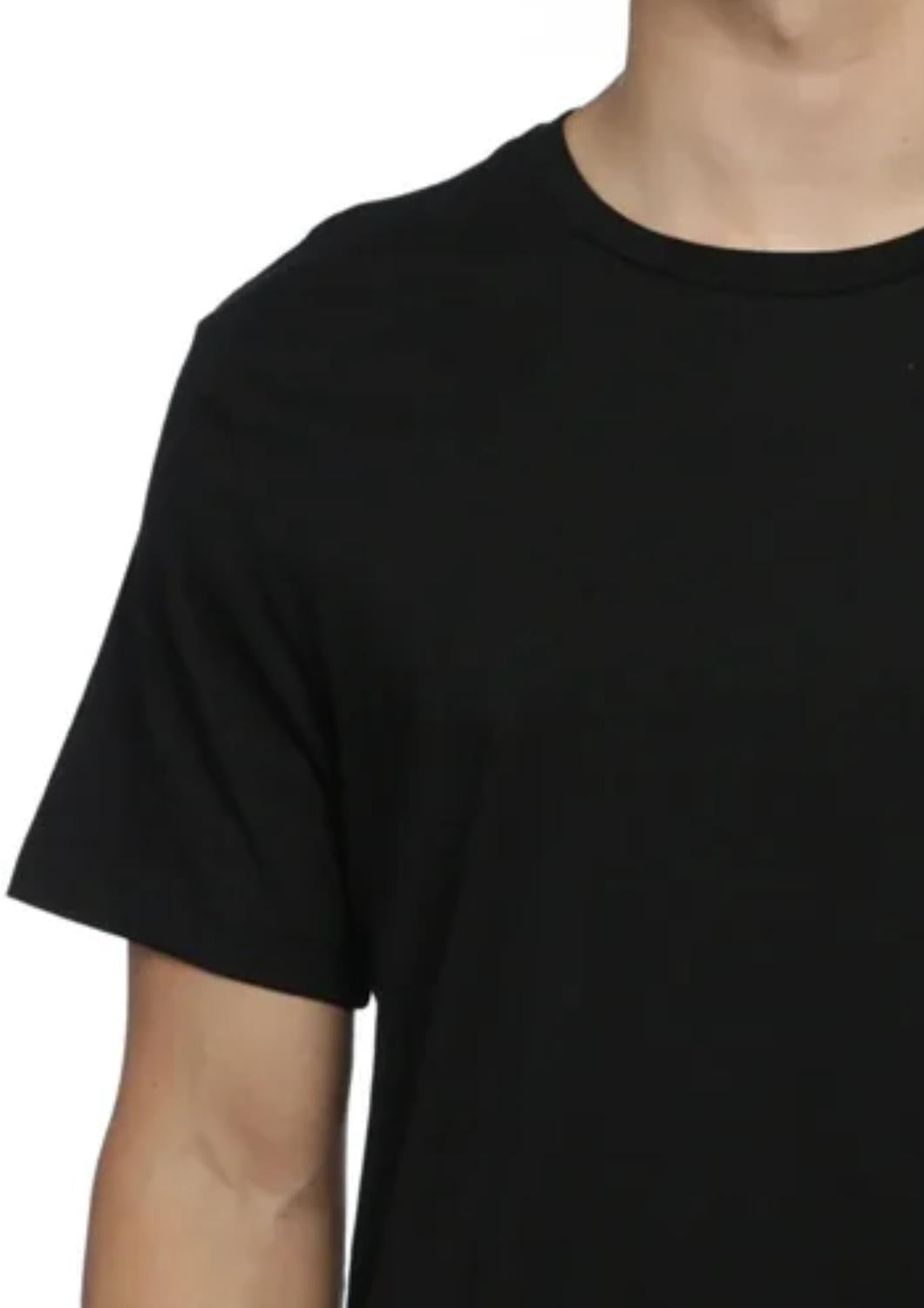 Camiseta con cuello redondo color negro