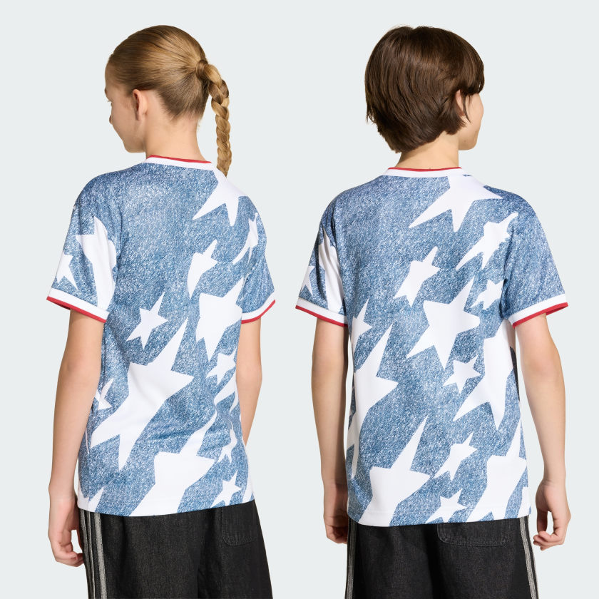 Camiseta infantil de mezclilla con estampado