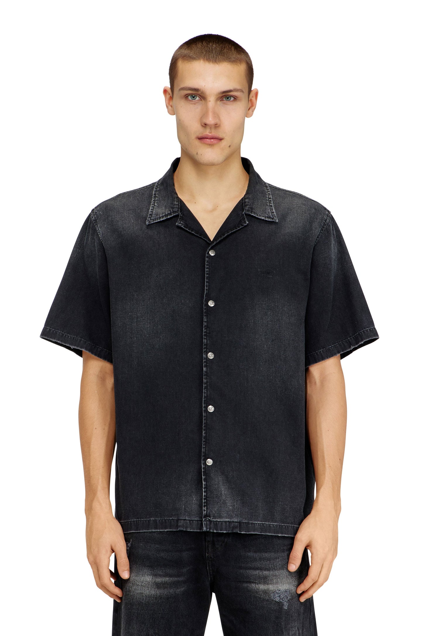 Camisa de mezclilla de manga corta