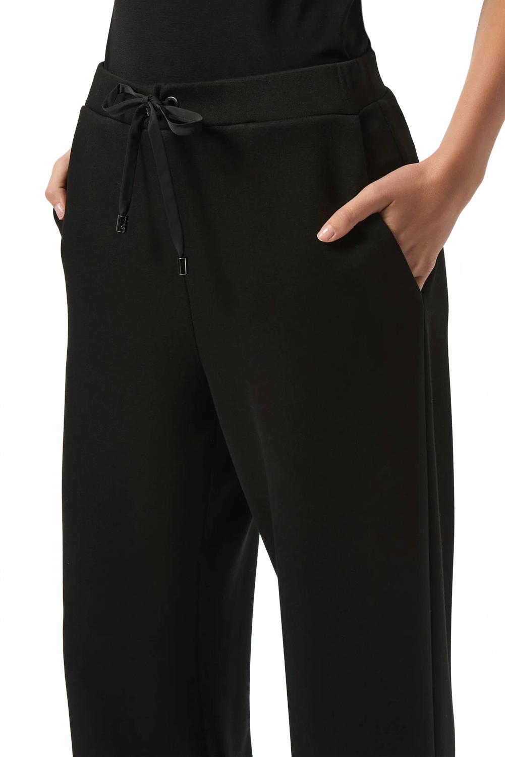 Pantalón de pierna ancha color negro