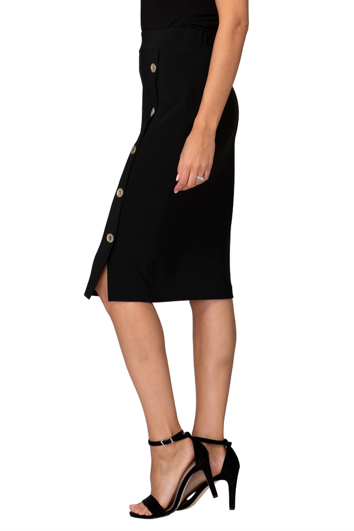 Falda color negro