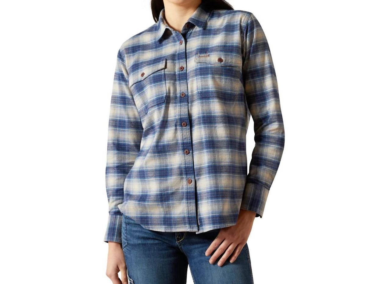 Camisa color azul marino