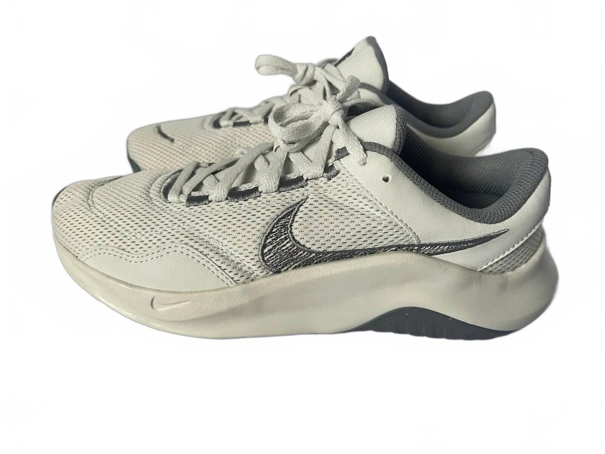 Tenis de hombre color gris