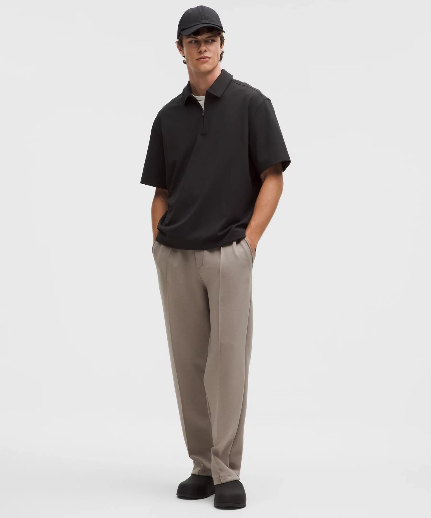 Polo de corte amplio