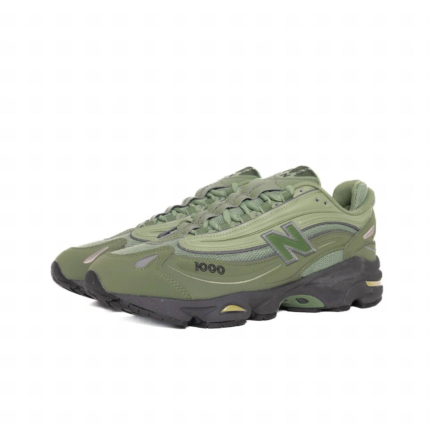 Tenis de hombre color verde