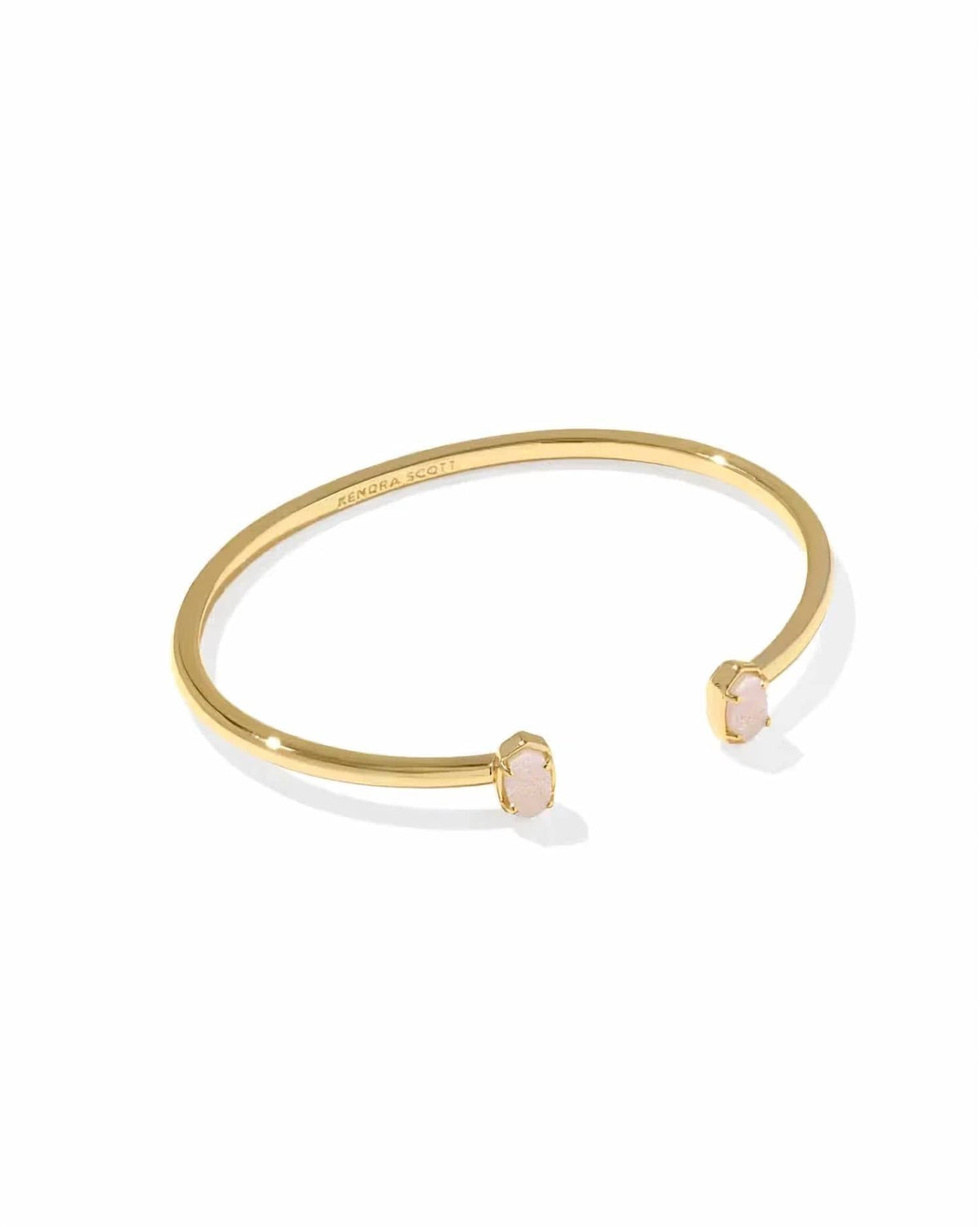 Pulsera de mujer color dorado