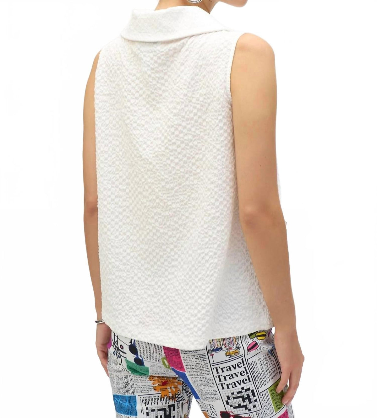 Top sin mangas color blanco
