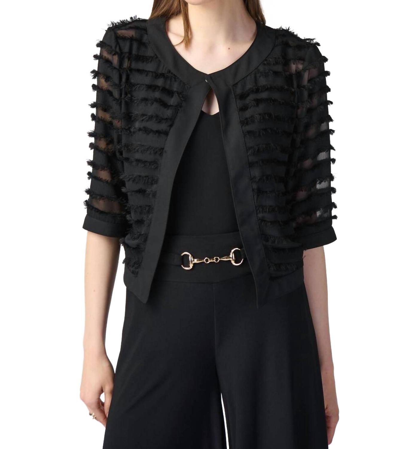 Chaqueta color negro