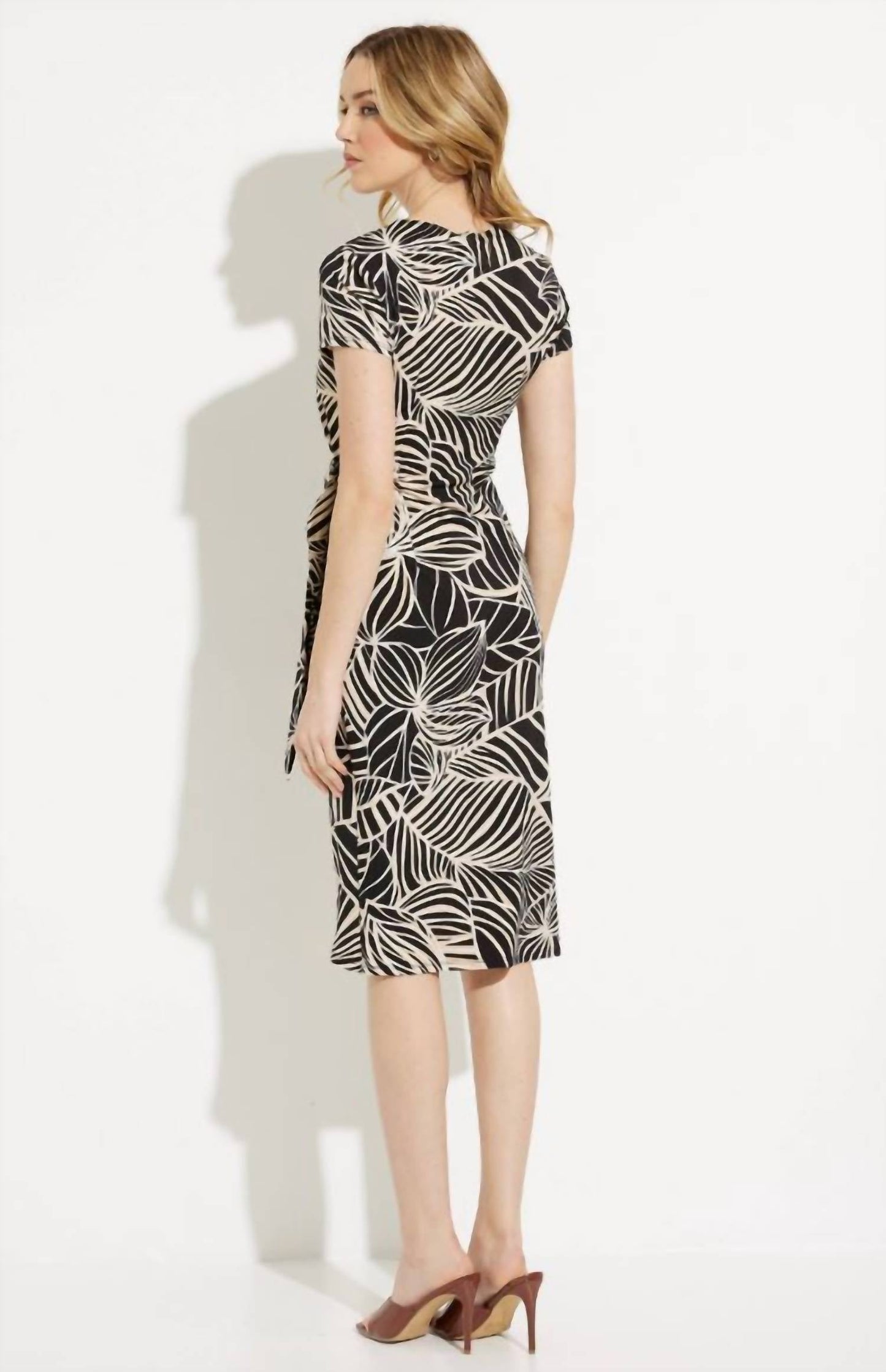 Vestido midi color negro