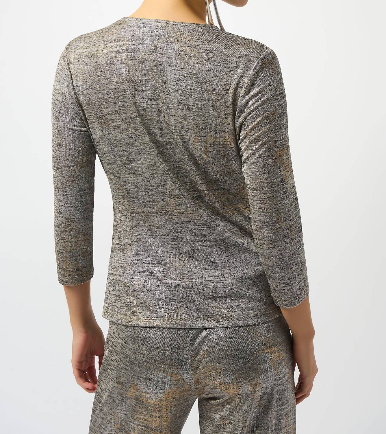 Top color beige