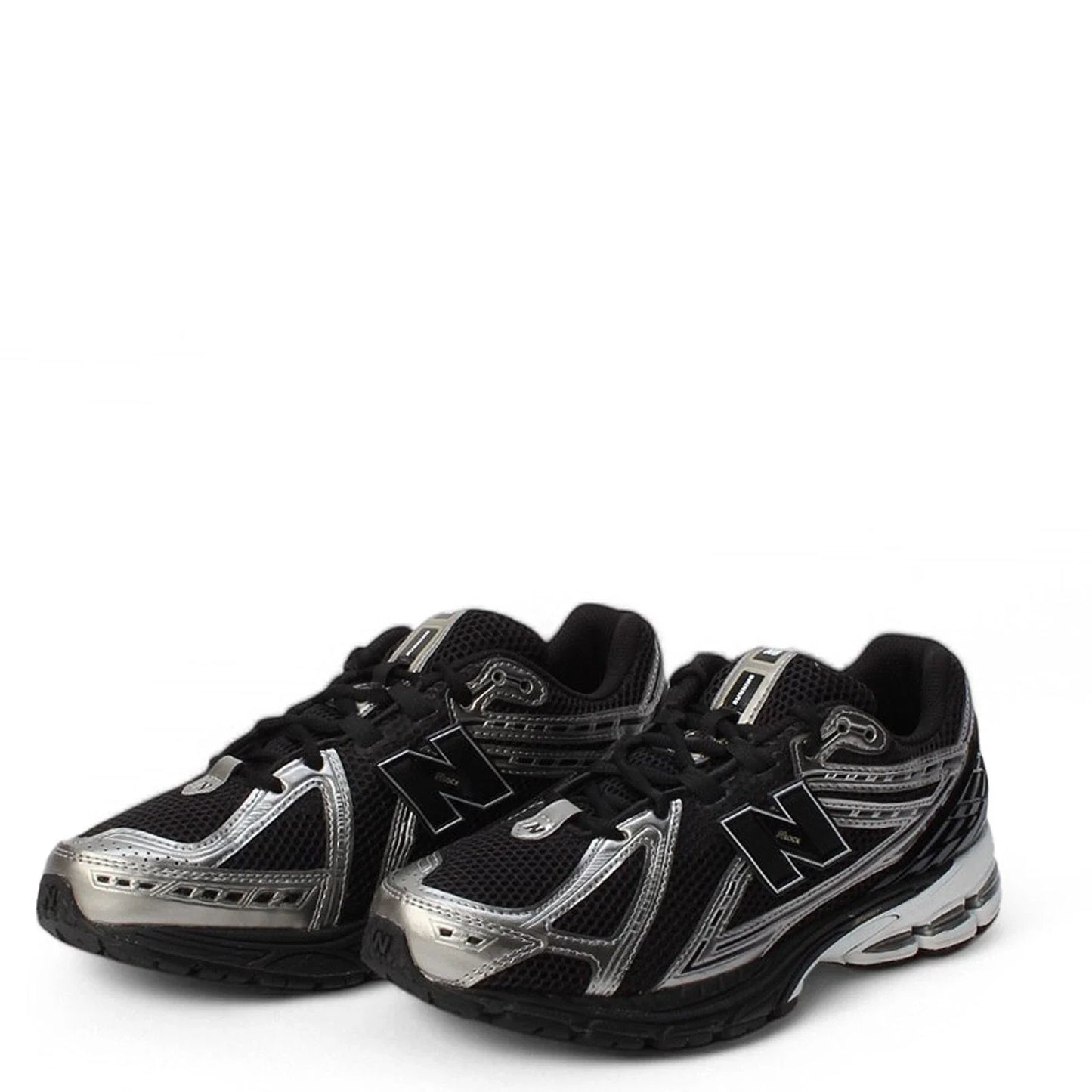 Tenis de hombre con cordones color negro