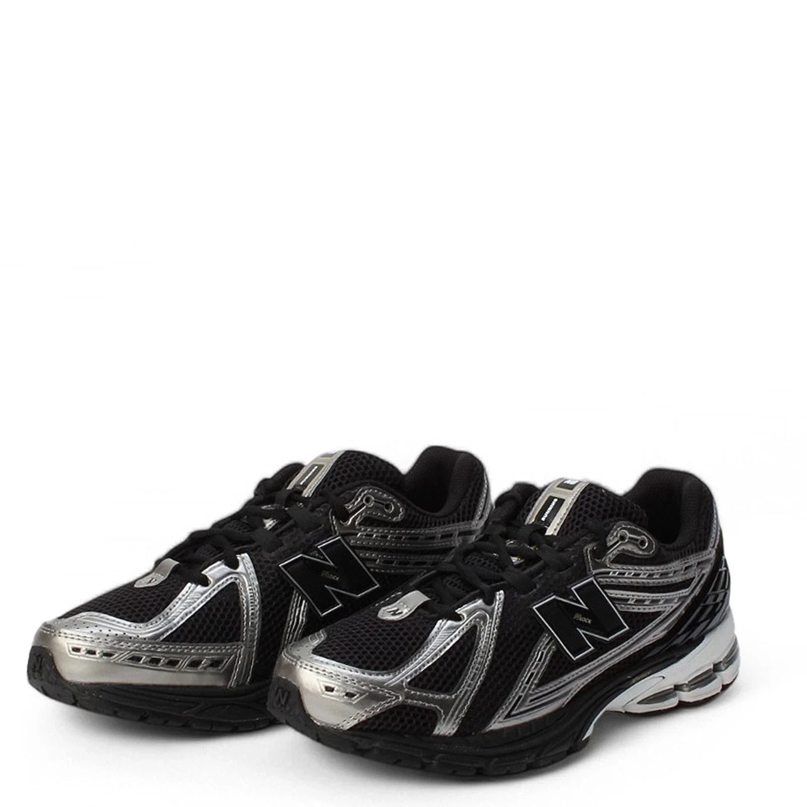Tenis de hombre con cordones color negro