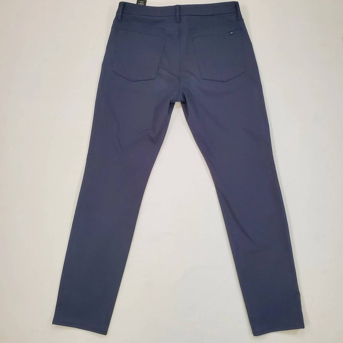 Jean de hombre color azul marino
