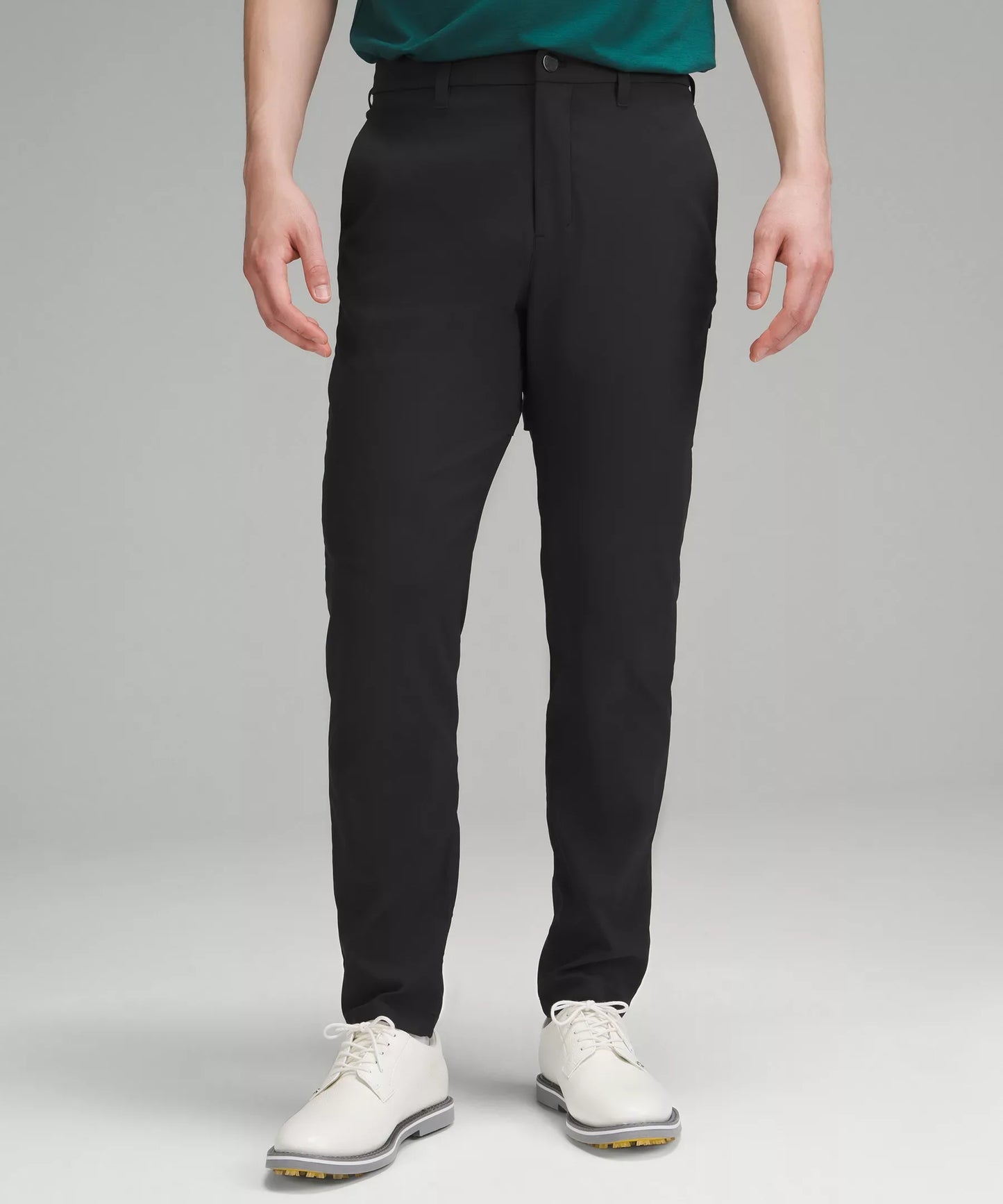 Pantalón de corte ajustado