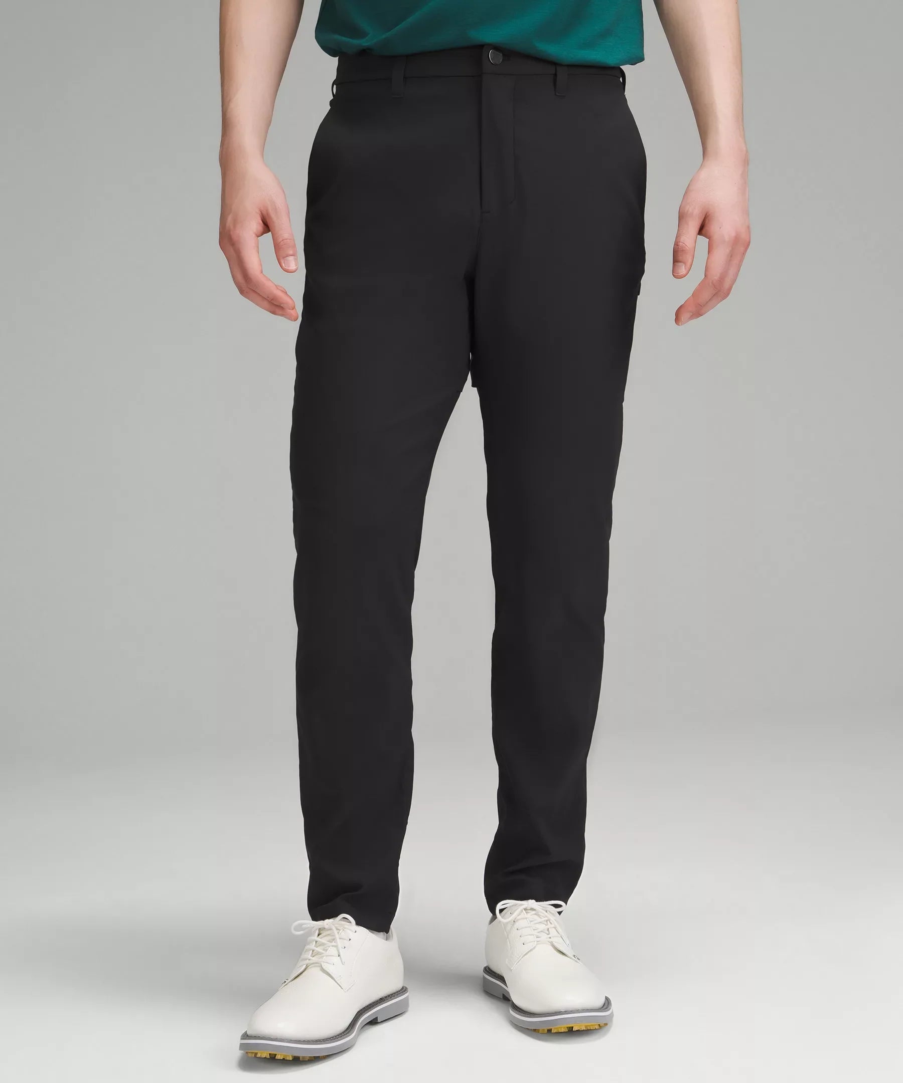 Pantalón de corte ajustado