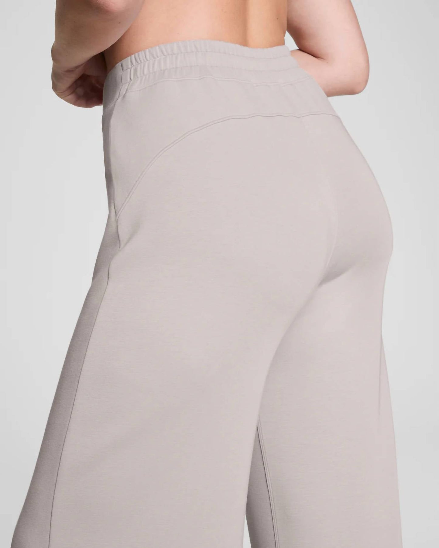 Pantalón de pierna ancha color gris