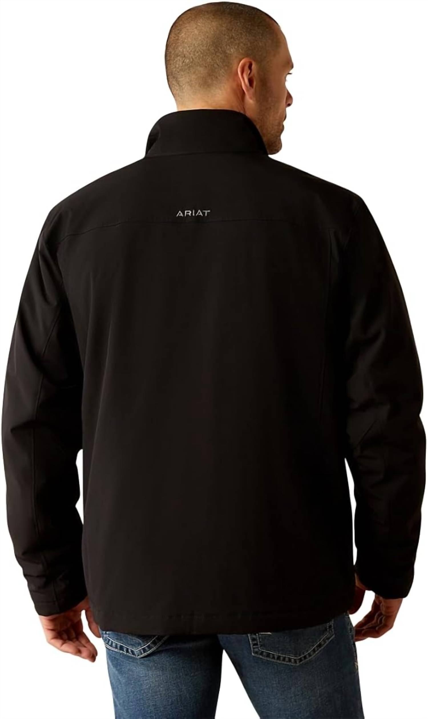 Chaqueta color negro